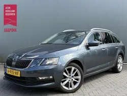 Grijs Gebruikt 2020 Skoda Octavia Clever Stationwagen | € 12.899 (Eerlijke prijs)