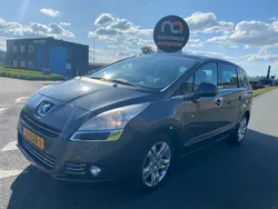 Grijs Gebruikt 2010 Peugeot 5008 MPV | € 1.999