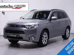 Grijs Gebruikt 2014 Mitsubishi Outlander Edition SUV | € 8.666 (Goede deal)