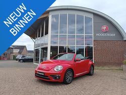 Rood Gebruikt 2017 VW Beetle Sound Cabriolet | € 19.950 (Iets duurder)