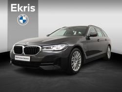 Grijs Gebruikt 2022 BMW 520 Comfort Edition Stationwagen | € 34.900 (Super prijs)