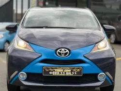 Blauw Gebruikt 2015 Toyota Aygo Hatchback | € 8.990 (Eerlijke prijs)