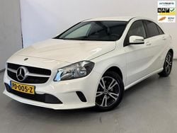 Wit Gebruikt 2017 Mercedes A160 Hatchback | € 16.750 (Eerlijke prijs)