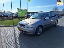 Grijs Gebruikt 2000 Opel Astra Hatchback | € 1.399 (Iets duurder)