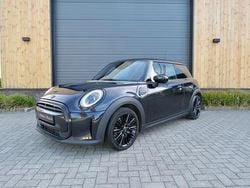 Zwart Gebruikt 2021 Mini ONE Classic Hatchback | € 24.950 (Eerlijke prijs)