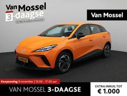 Oranje Gebruikt 2023 MG MG4 EV Hatchback | € 19.440 (Eerlijke prijs)