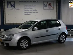 Grijs Gebruikt 2004 VW Golf IV Hatchback | € 2.000 (Eerlijke prijs)
