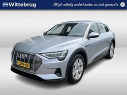 Grijs, metallic lak Gebruikt 2021 Audi e-tron Design SUV | € 28.950