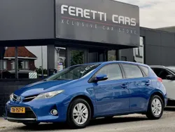 Blauw Gebruikt 2014 Toyota Auris Hybrid Hatchback | € 9.900 (Goede deal)