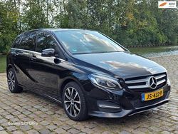 Zwart Gebruikt 2016 Mercedes B180 Ambition MPV | € 11.999 (Goede deal)