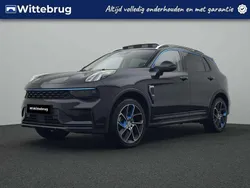Zwart Gebruikt 2022 Lynk & Co 01 SUV | € 27.925 (Eerlijke prijs)