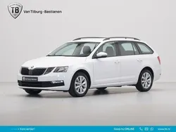 Wit Gebruikt 2020 Skoda Octavia Ambition Stationwagen | € 19.940 (Eerlijke prijs)