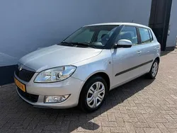 Grijs Gebruikt 2013 Skoda Fabia Hatchback | € 6.950 (Duur)