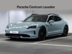 Shadegroen metallic Gebruikt 2024 Porsche Taycan Sport Turismo Sedan | € 117.900