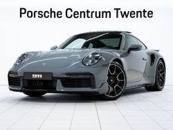 Grijs Gebruikt 2024 Porsche 911 Turbo S Coupé | € 299.900 (Duur)
