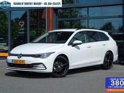 Wit Gebruikt 2022 VW Golf VIII Business Stationwagen | € 23.494 (Eerlijke prijs)