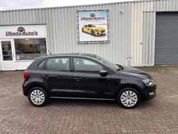 Zwart (metallic) Gebruikt 2011 VW Polo Comfortline Hatchback | € 3.999 (Goede deal)