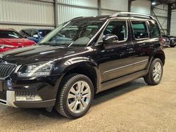 Zwart Gebruikt 2015 Skoda Yeti Active SUV | € 12.500 (Super prijs)