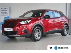 Rood Gebruikt 2023 Peugeot e-2008 Active SUV | € 19.950 (Goede deal)