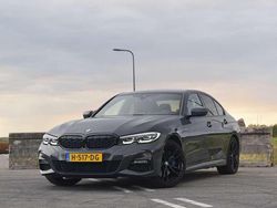 Grijs Gebruikt 2020 BMW 330e M Sport Sedan | € 27.995 (Iets duurder)