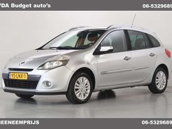 Grijs, metallic lak Gebruikt 2010 Renault Clio GrandTour Collection Stationwagen | € 2.900 (Eerlijke prijs)