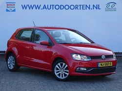 Rood Gebruikt 2016 VW Polo Comfortline Hatchback | € 8.950 (Goede deal)