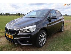 Zwart Gebruikt 2017 BMW 225 Active Tourer Executive MPV | € 16.999 (Goede deal)