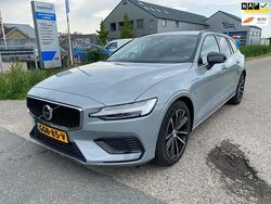 Grijs Gebruikt 2024 Volvo V60 Stationwagen | € 38.950 (Super prijs)