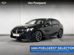 Zwart, metallic lak Gebruikt 2025 BMW 120 M Sport Hatchback | € 37.900 (Eerlijke prijs)