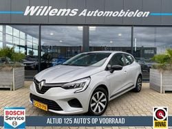 Grijs Gebruikt 2023 Renault Clio V Equilibre Hatchback | € 14.385 (Goede deal)