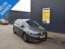 Grijs Gebruikt 2017 VW Golf Sportsvan Highline MPV | € 13.490 (Goede deal)
