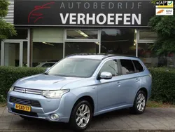 Blauw Gebruikt 2013 Mitsubishi Outlander P-HEV Instyle SUV | € 8.950 (Eerlijke prijs)