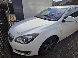 Wit Gebruikt 2016 Opel Insignia Sport Stationwagen | € 6.200 (Eerlijke prijs)
