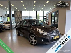 Bruin Gebruikt 2013 Kia Rio Comfort Hatchback | € 7.995 (Eerlijke prijs)