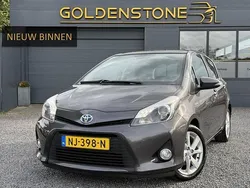Grijs Gebruikt 2012 Toyota Yaris Hatchback | € 8.743 (Eerlijke prijs)