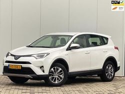 Wit Gebruikt 2017 Toyota RAV4 Hybrid SUV | € 18.000 (Goede deal)