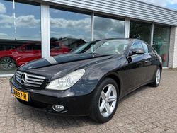 Zwart (metallic) Gebruikt 2006 Mercedes CLS500 Sedan | € 9.900 (Goede deal)