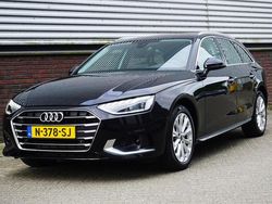 Zwart Gebruikt 2022 Audi A4 Sport Stationwagen | € 29.950 (Eerlijke prijs)
