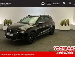 Midnight black Nieuw 2025 Seat Arona Business SUV | € 34.900