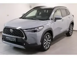 Grijs, metallic lak Nieuw 2025 Toyota Corolla Cross Executive SUV | € 45.950 (Iets duurder)