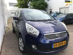 Blauw Gebruikt 2011 Kia Venga Hatchback | € 5.250 (Eerlijke prijs)