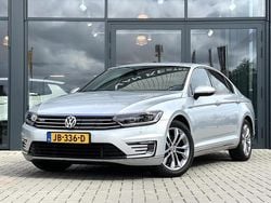 Grijs Gebruikt 2015 VW Passat Highline Sedan | € 15.400 (Eerlijke prijs)