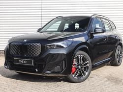 Zwart Nieuw 2025 BMW iX1 Comfort Edition SUV | € 64.999 (Duur)