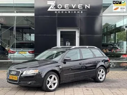 Zwart, metallic lak Gebruikt 2005 Audi A4 Business Stationwagen | € 1.995 (Goede deal)