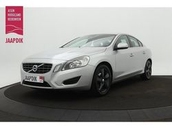 Grijs Gebruikt 2011 Volvo S60 Momentum Sedan | € 9.899 (Eerlijke prijs)