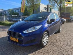 Blauw Gebruikt 2015 Ford Fiesta Style Hatchback | € 5.250 (Eerlijke prijs)