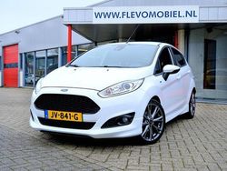 Wit Gebruikt 2016 Ford Fiesta ST-Line Hatchback | € 8.950 (Eerlijke prijs)