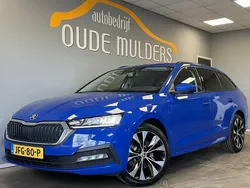 Blauw Gebruikt 2022 Skoda Octavia Stationwagen | € 24.950 (Goede deal)