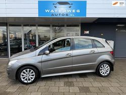 Grijs Gebruikt 2006 Mercedes B200 MPV | € 3.750 (Goede deal)