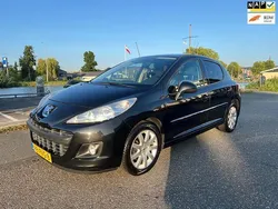 Zwart, metallic lak Gebruikt 2011 Peugeot 207 Sportium Hatchback | € 2.750 (Eerlijke prijs)